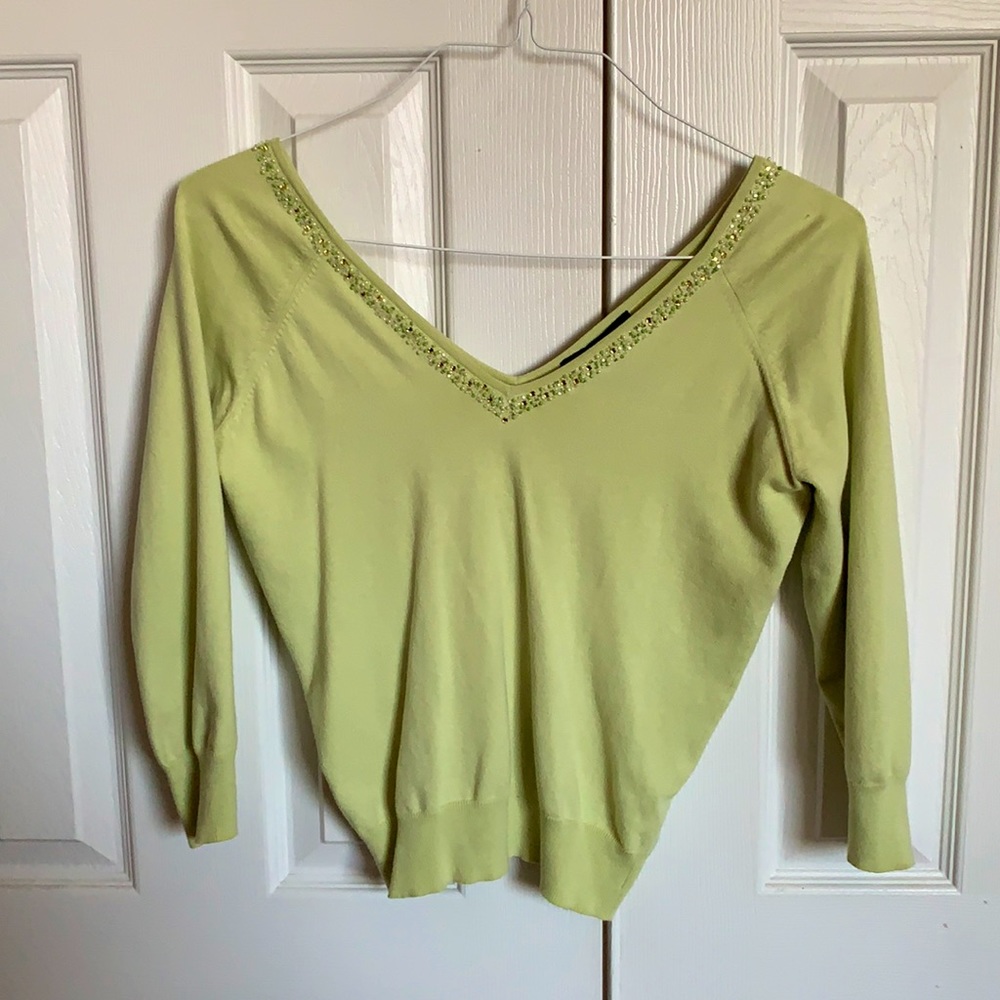 Mint-Colored Knit Three-Quarter Arm Length Top